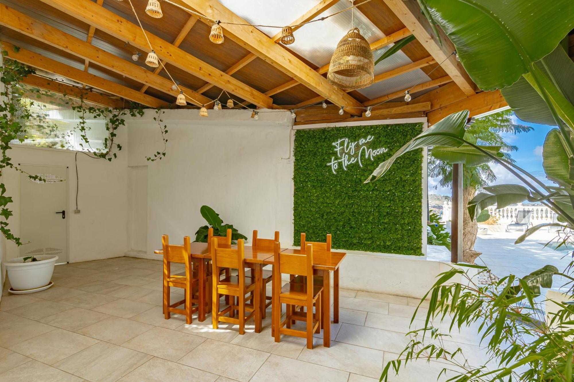 Lunatika House Vega de San Mateo Esterno foto